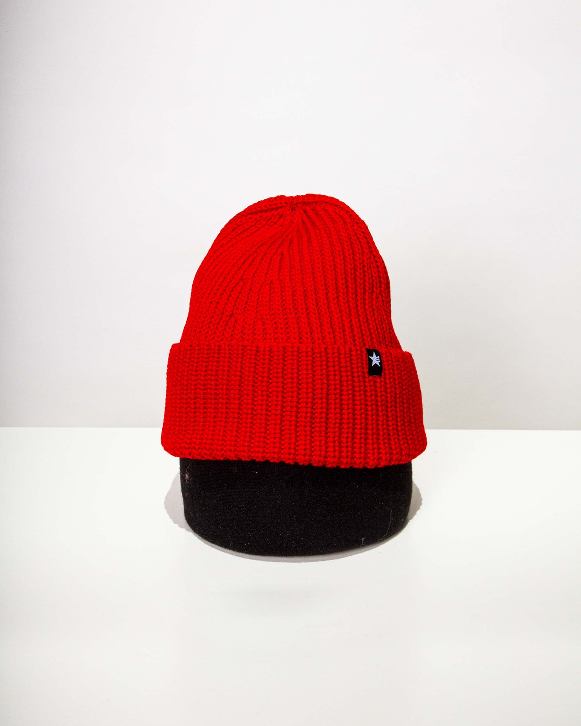 esperando-aakster-beanie-m-tze-rot-aus-merinowolle image 2