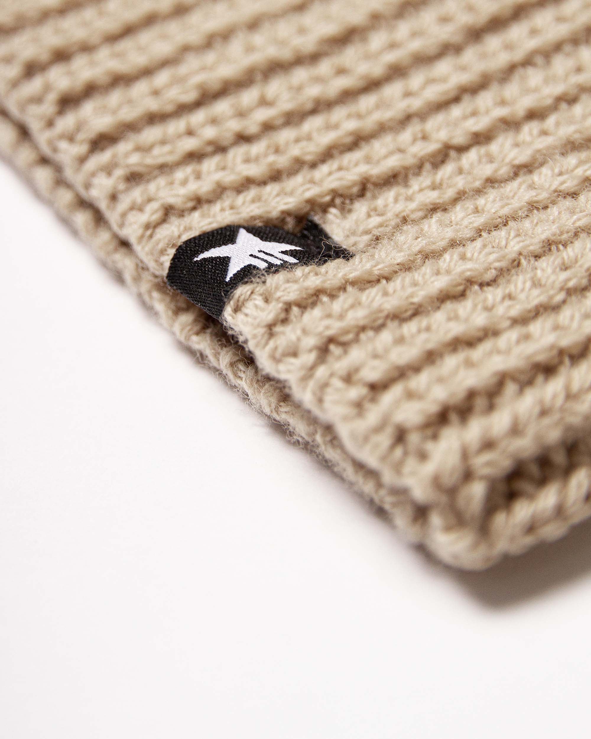 esperando-aakster-beanie-m-tze-beige-merinowolle image 4