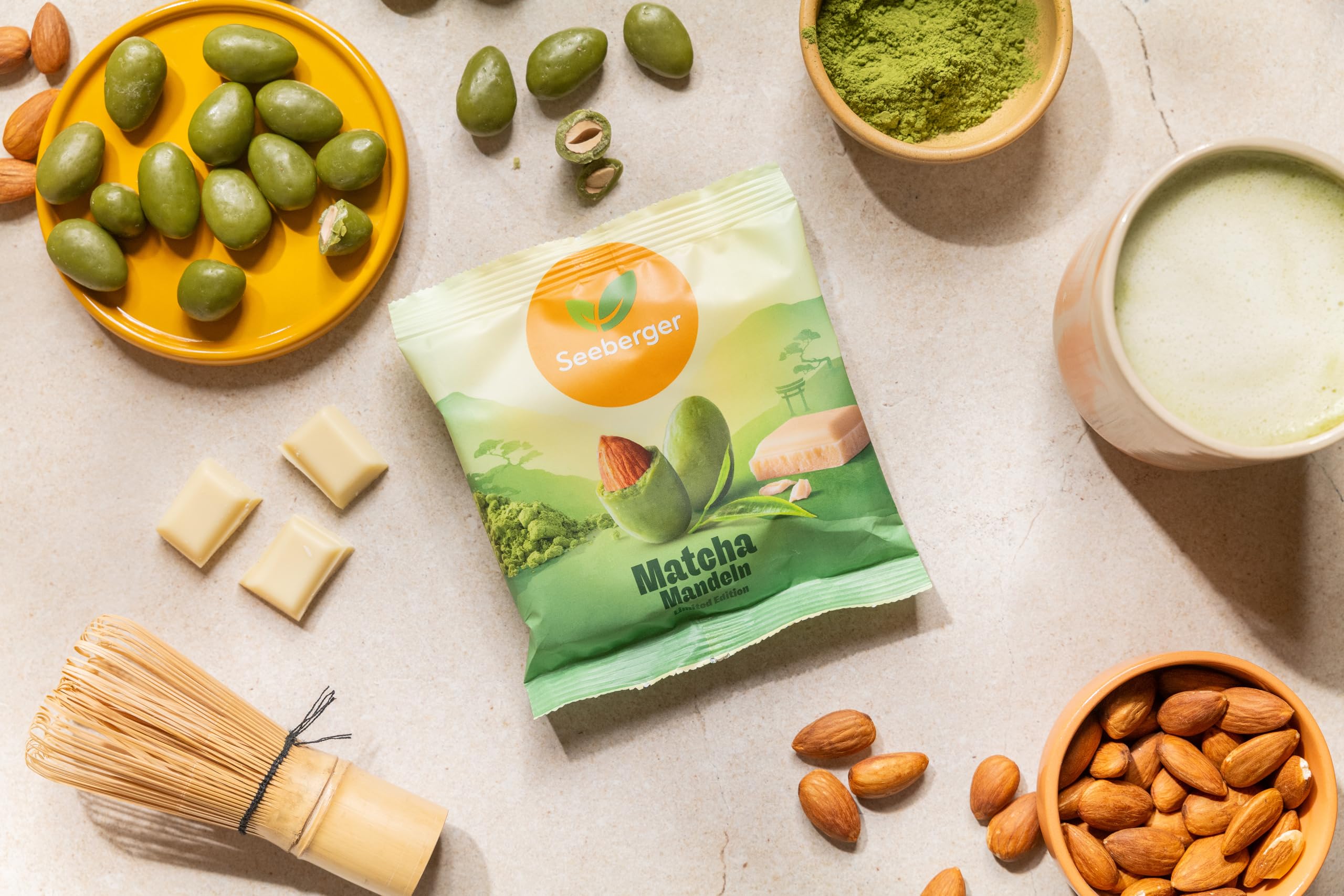 seeberger-s-salzig-matcha-mandeln-wei-e-schokolade-60g image 4